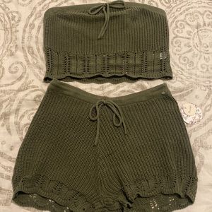 NWT Green Crochet Set - Jolie & Joy ( Size LARGE juniors )